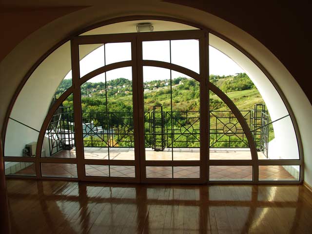 Vince, Šestine, 671m²