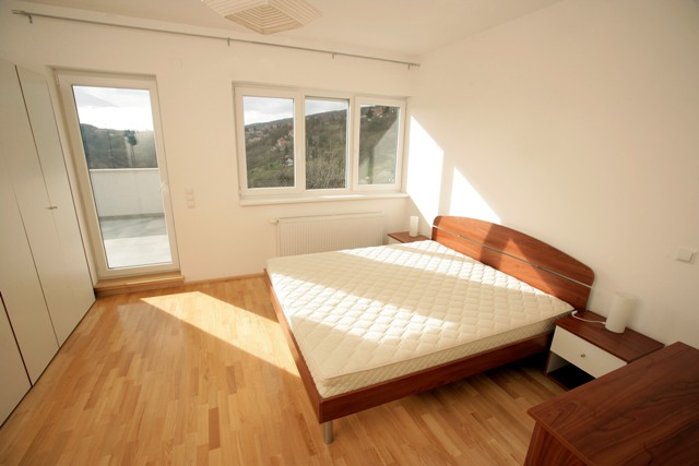 Gračanska cesta, Gračani, 300m²