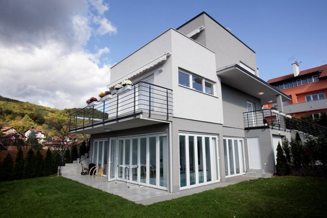 Gračanska cesta, Gračani, 300m²