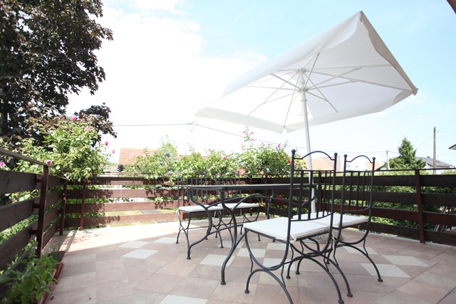 Rebar, Laščina, 240m²