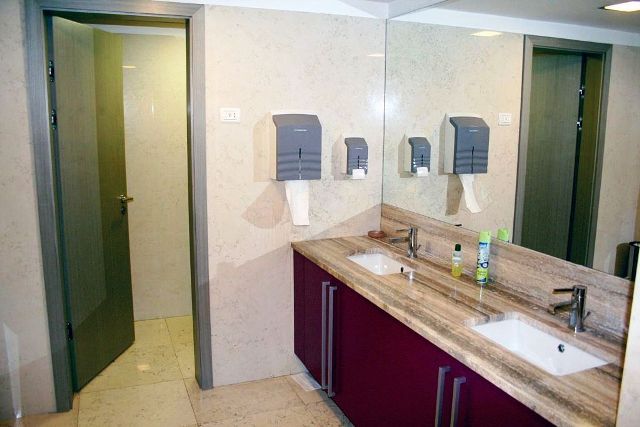 Miramarska, Trnje, 877m²