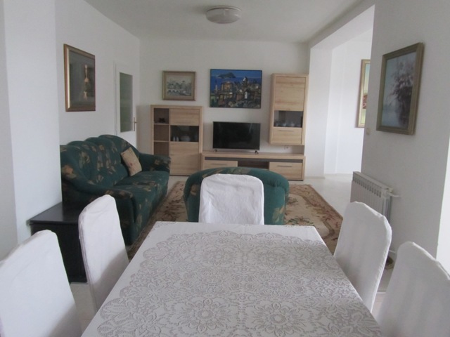 Lovćenska, Mlinovi, 100m²