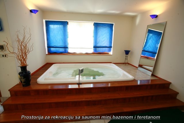 Remete, Remete, 400m²