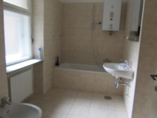 Kneza Borne, Center, 130m²