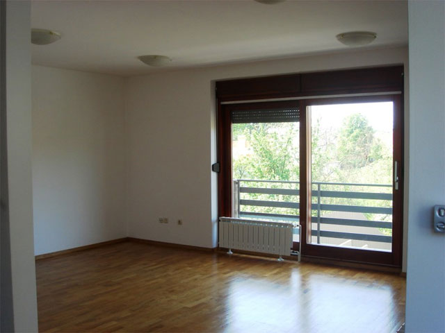 Bukovačka cesta, Bukovac, 260m²