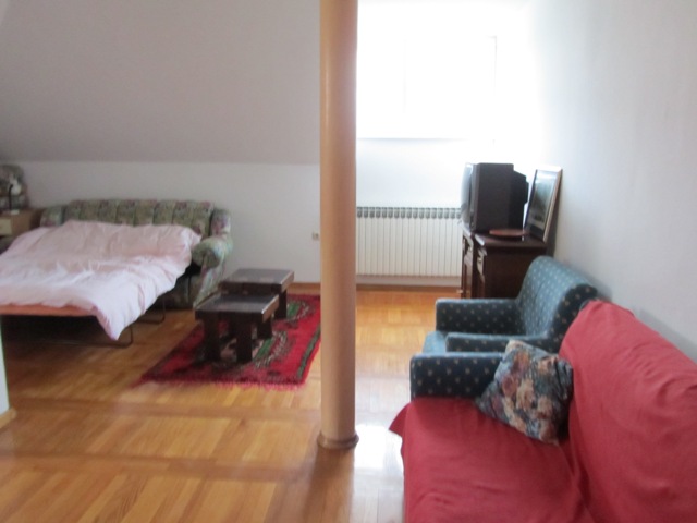 Jandrićeva, Ksaver, 800m²