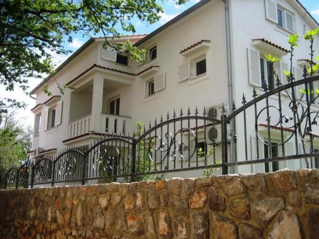 Otok Krk (Čižići), zgrada sa apartmanima / hotel, Kvarner, 430m²