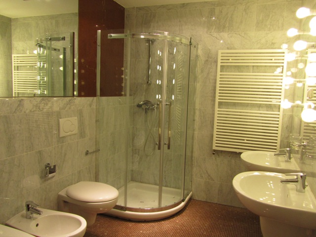 Vidikovac, Vrhovec, 150m²