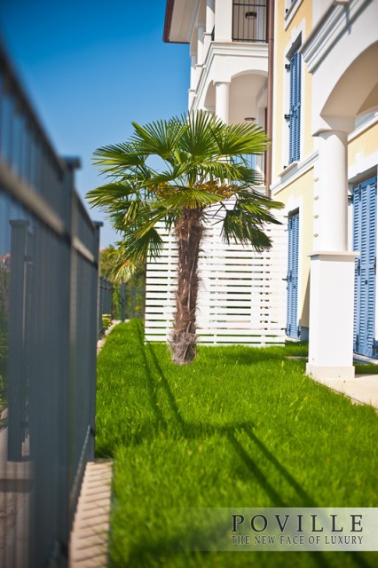 Novi Vinodolski (Povile) novoizgrađena vila uz more, Kvarner, 280m²