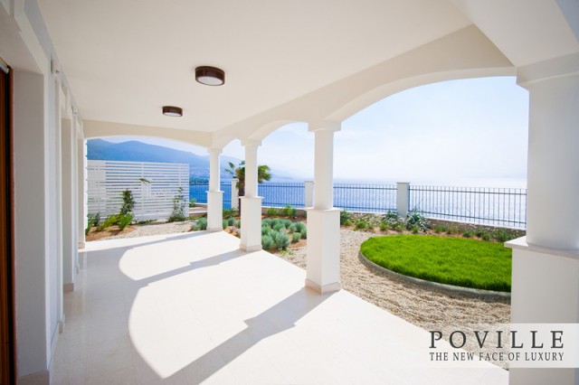 Novi Vinodolski (Povile) novoizgrađena vila uz more, Kvarner, 280m²