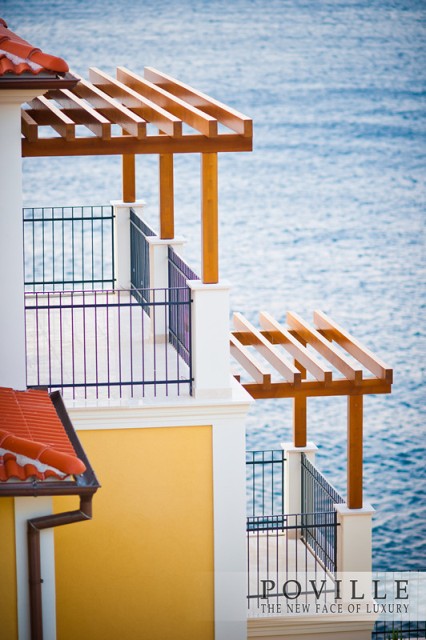 Novi Vinodolski (Povile), luksuzno apartmansko naselje (prvi red uz more), Kvarner, 1828m²