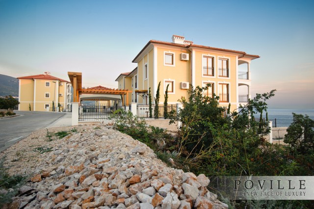 Novi Vinodolski (Povile), luksuzno apartmansko naselje (prvi red uz more), Kvarner, 1828m²