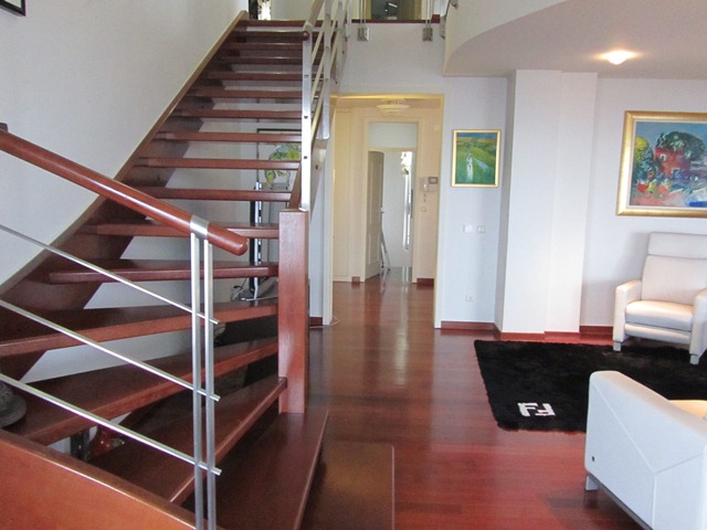 Vrhovec, Vrhovec, 270m²