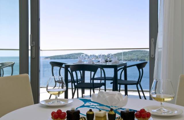 Dubrovnik, novo apartmansko naselje (prvi red uz more), Dubrovačko primorje, 0m²