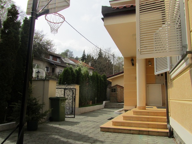 Mlinovi, Mlinovi, 400m²