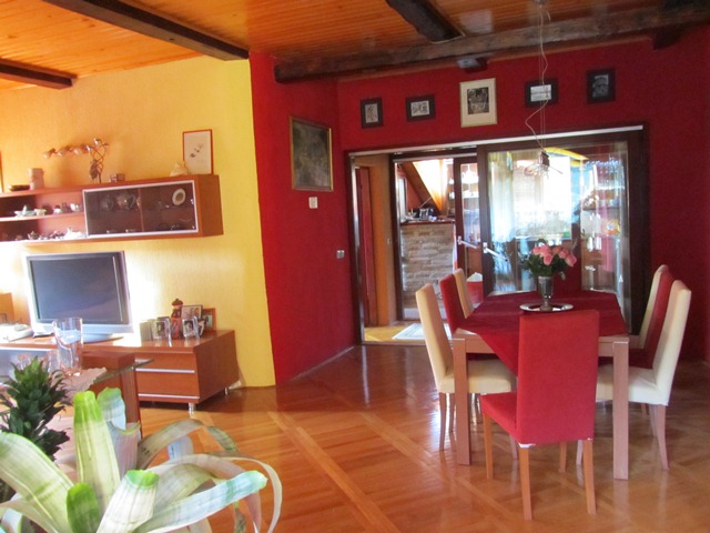 Šestinski dol, Šestine, 345m²