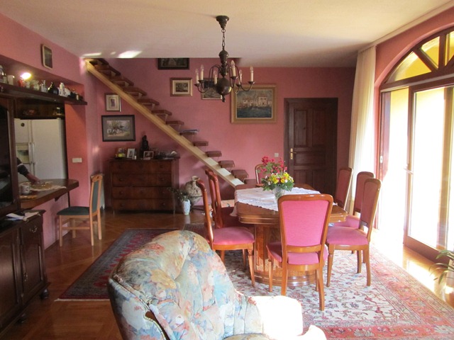 Šestinski dol, Šestine, 345m²