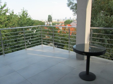 Vrhovec, Vrhovec, 220m²