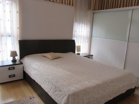 Vrhovec, Vrhovec, 220m²