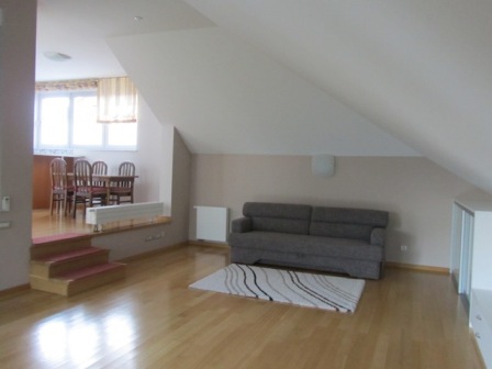 Vrhovec, Vrhovec, 220m²