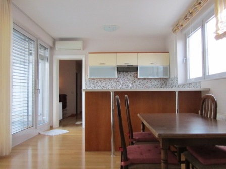 Vrhovec, Vrhovec, 220m²