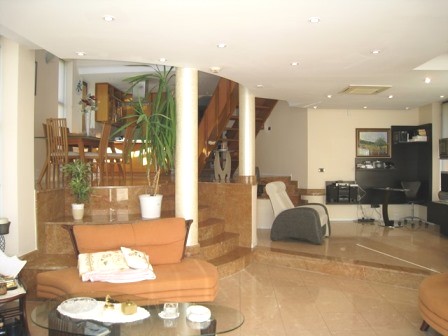 Gračanska cesta, Gračani, 290m²