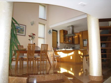 Gračanska cesta, Gračani, 290m²