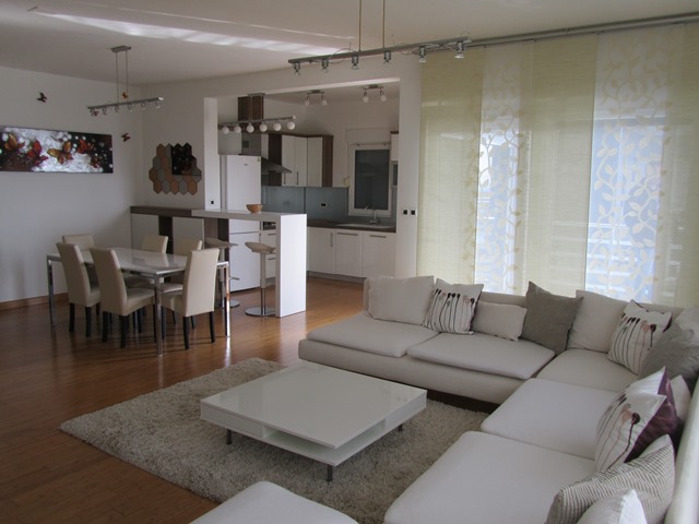 Kulmerska, Šestine, 174m²