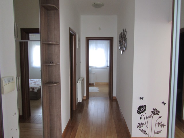 Kulmerska, Šestine, 174m²