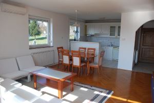 Mikulići, Šestine, 80m²