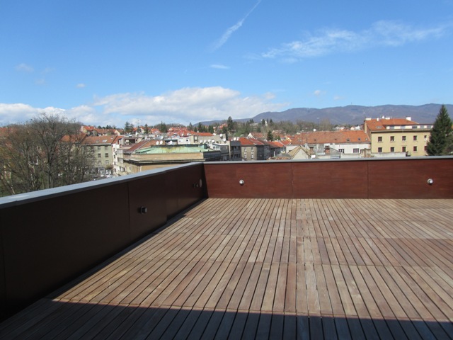 Ribnjak, Centar, 602m²