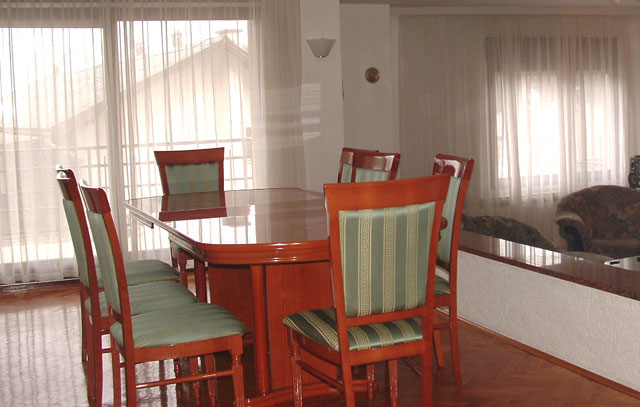 Graščica, Mlinovi, 205m²