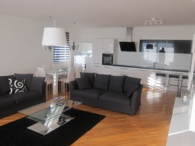 Pustoselina, Remete, 150m²