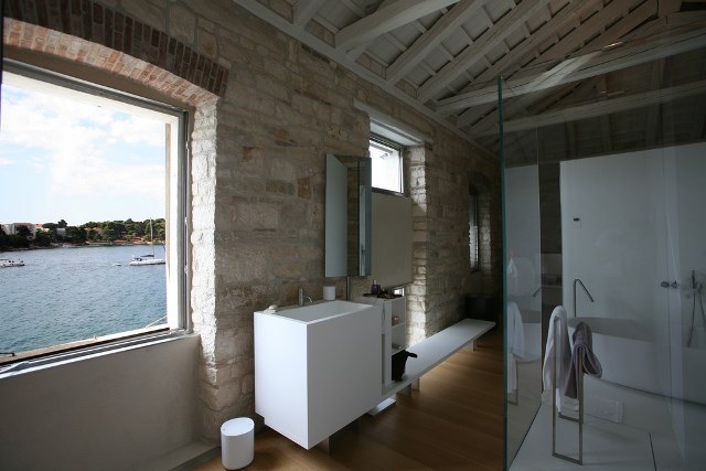 Rovinj (centar), novoadaptirana kamena kuća uz more, Istra, 350m²