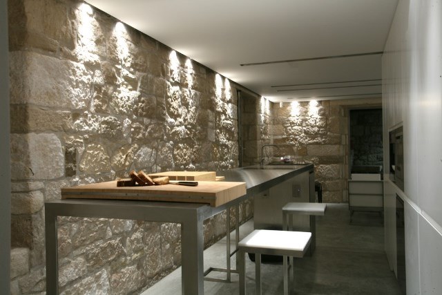 Rovinj (centar), novoadaptirana kamena kuća uz more, Istra, 350m²