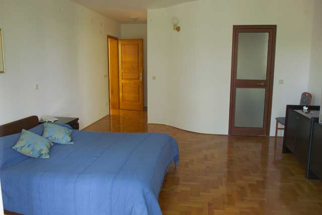 Vijenac, Tuškanac, 572m²