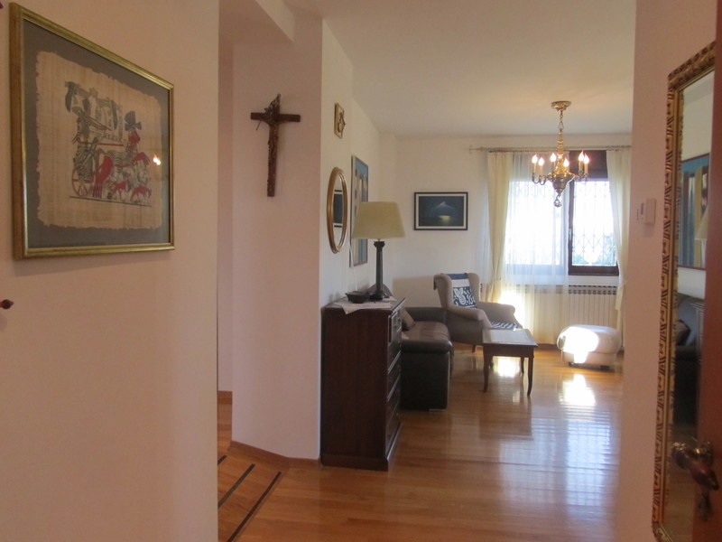 Vinogradi, Vrhovec, 100m²