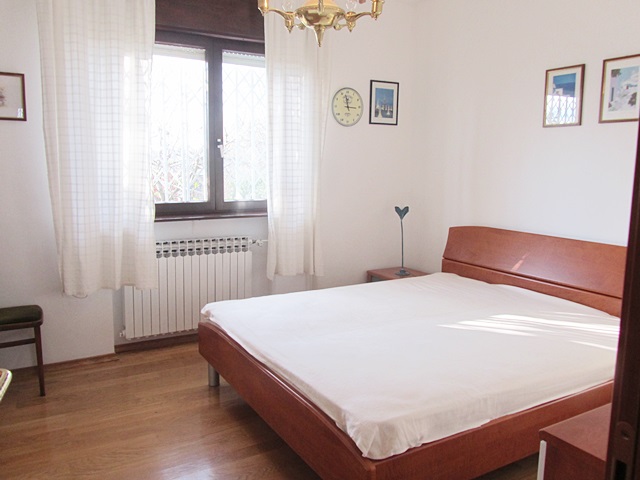 Vinogradi, Vrhovec, 100m²