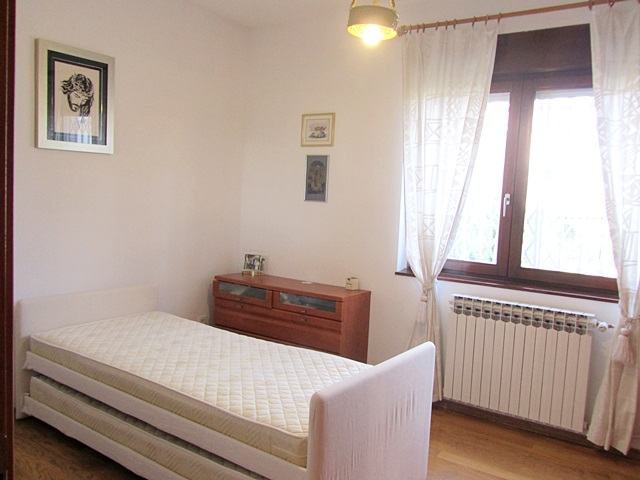 Vinogradi, Vrhovec, 100m²