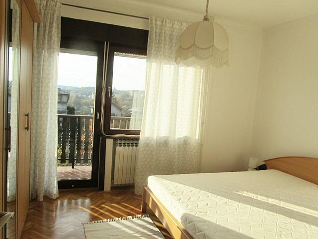 Vinogradi, Vrhovec, 100m²