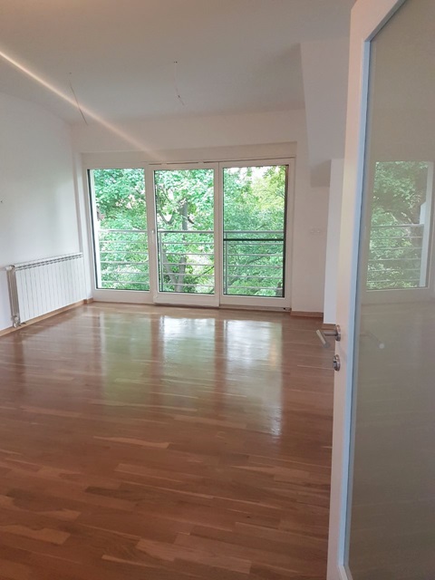 Laščina, Laščina, 300m²