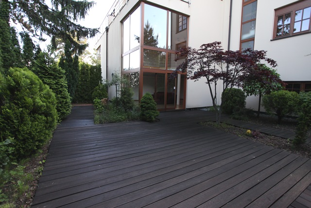 Kameniti stol, Remete, 320m²