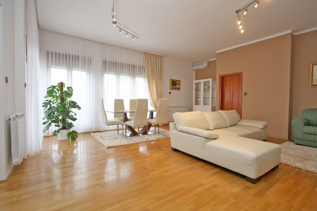 Pantovčak, Pantovčak, 400m²