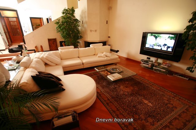 Remete, Remete, 400m²