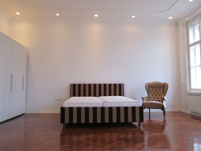 Zrinjevac, Centar, 180m²