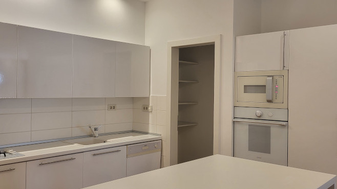 Goljak, Pantovčak, 200m²