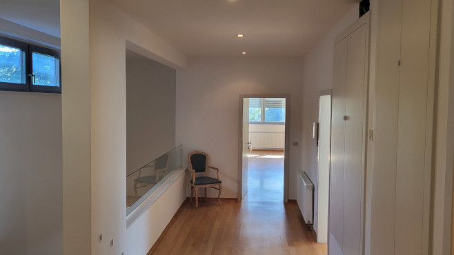 Goljak, Pantovčak, 200m²