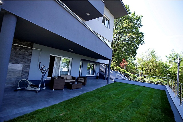 Serdarova, Šestine, 482m²