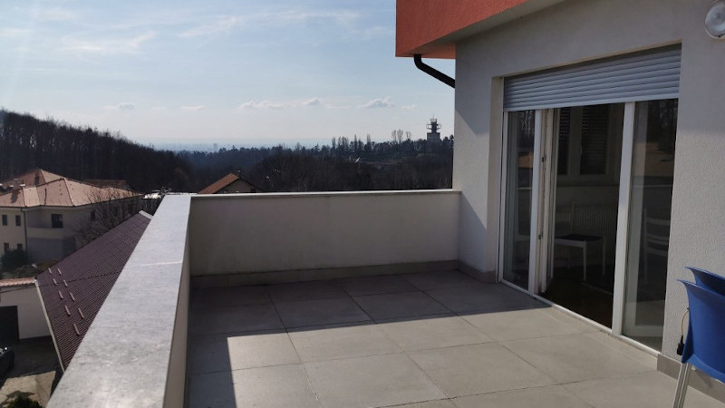 Kameniti stol, Remete, 120m²