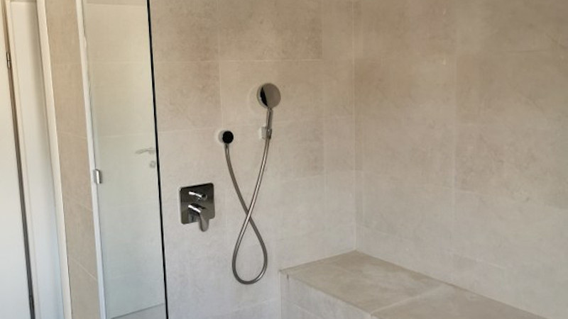 Kameniti stol, Remete, 120m²